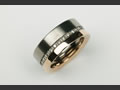 Ring  Platin  18karat Rose‘-Gold (oben) Titan   0,45ct Brillant